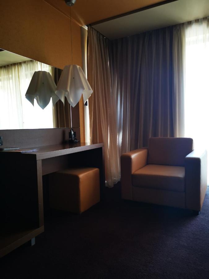 Park Hotel Romantica Svilengrad Exterior foto