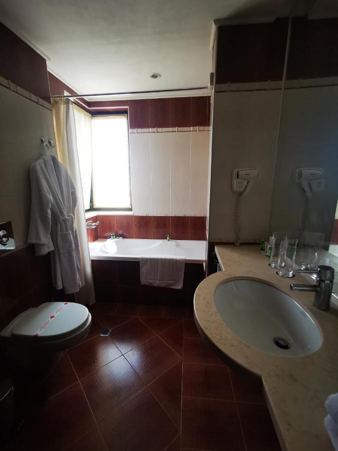 Park Hotel Romantica Svilengrad Exterior foto